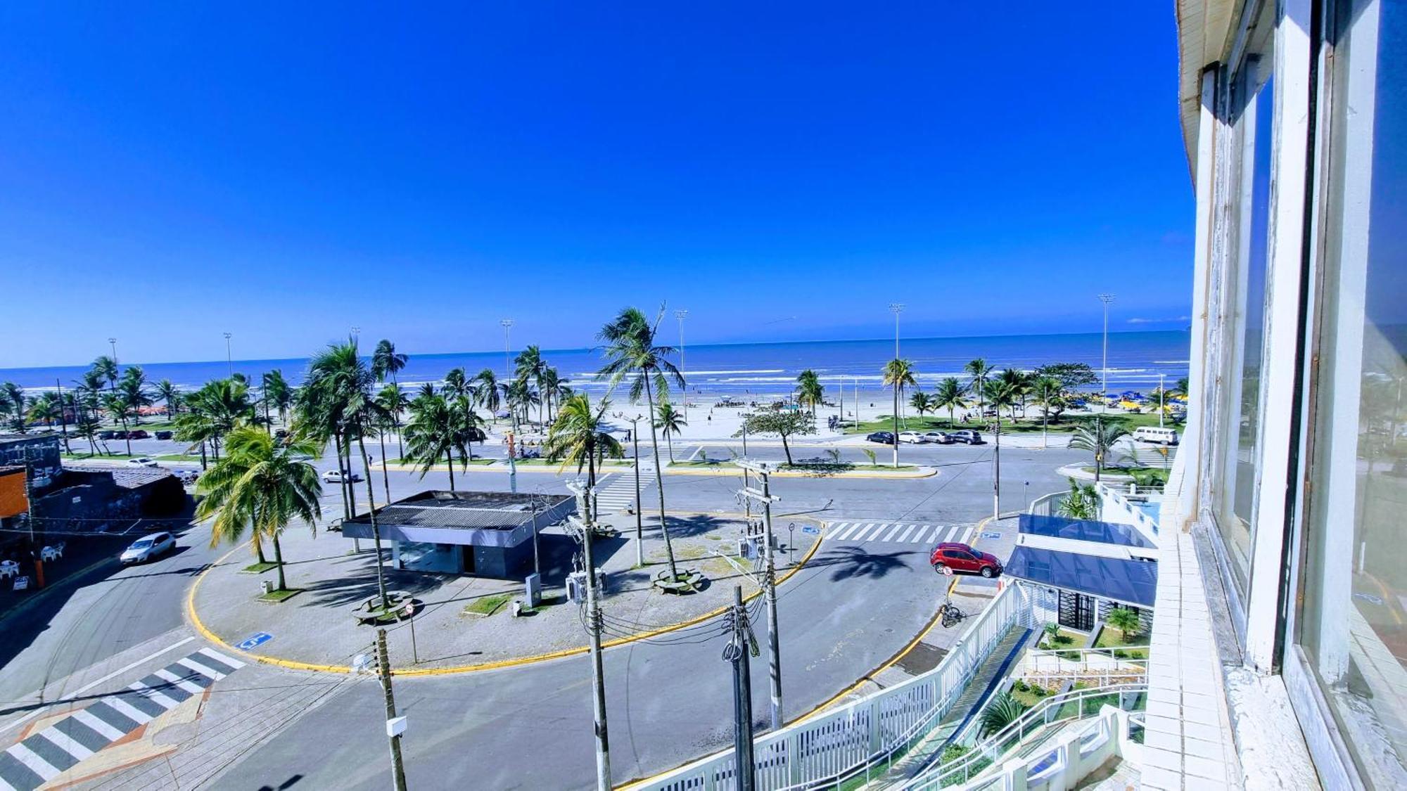 Apto Em Frente Ao Mar - Predio Redondo Peruibe Ngoại thất bức ảnh